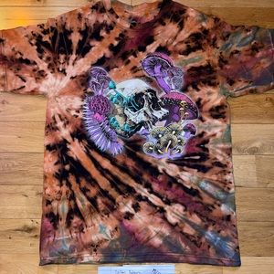 Bleached Tie Dyed Graphic T-Shirt